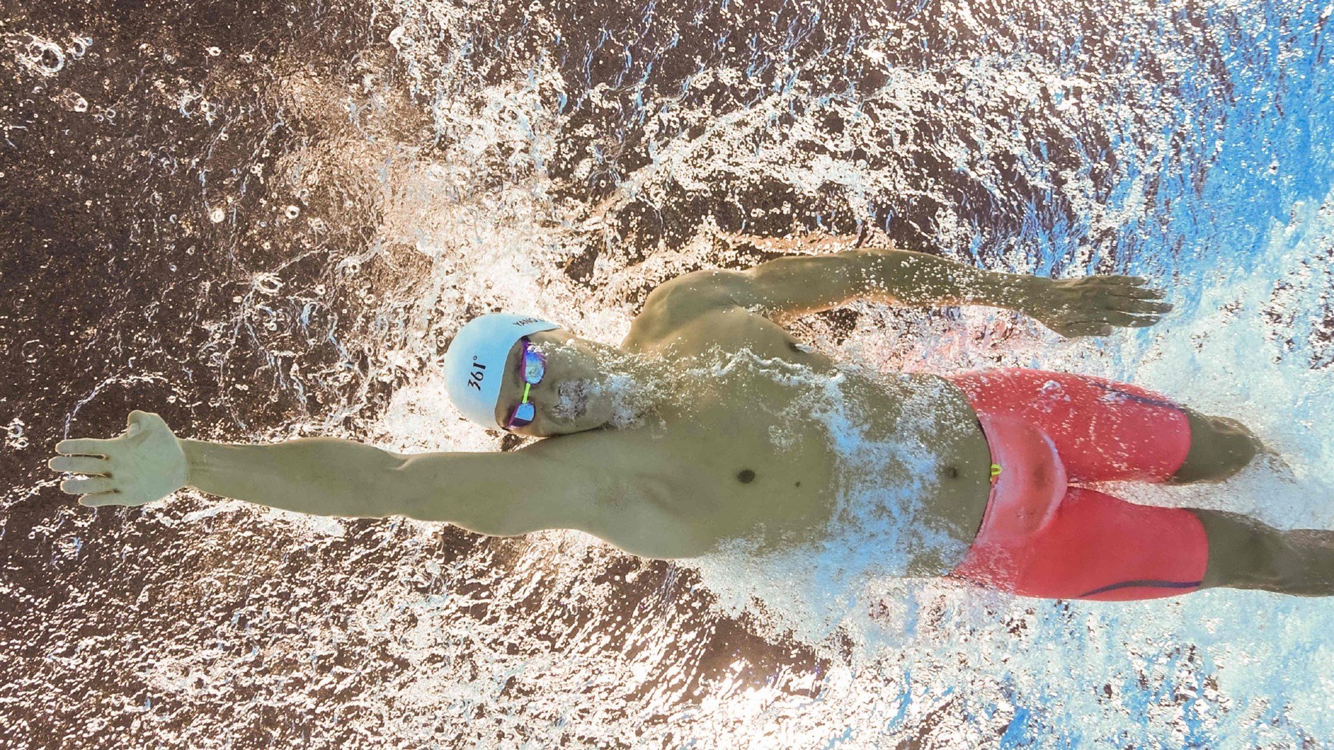 九游游戏在线玩-南非跳水新秀勇夺高分，非洲跳水